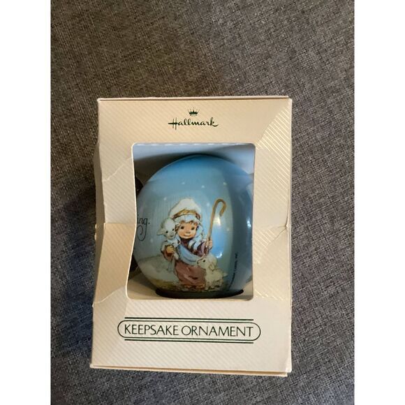 Hallmark 1982 Season For Caring Unbreakable Ornament - Picture 5 of 5